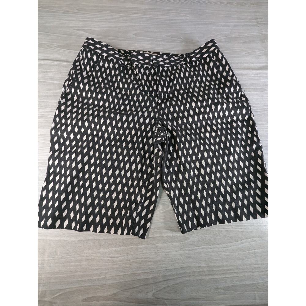 Cabin Creek Black and White Patterned Women's Bermuda Shorts